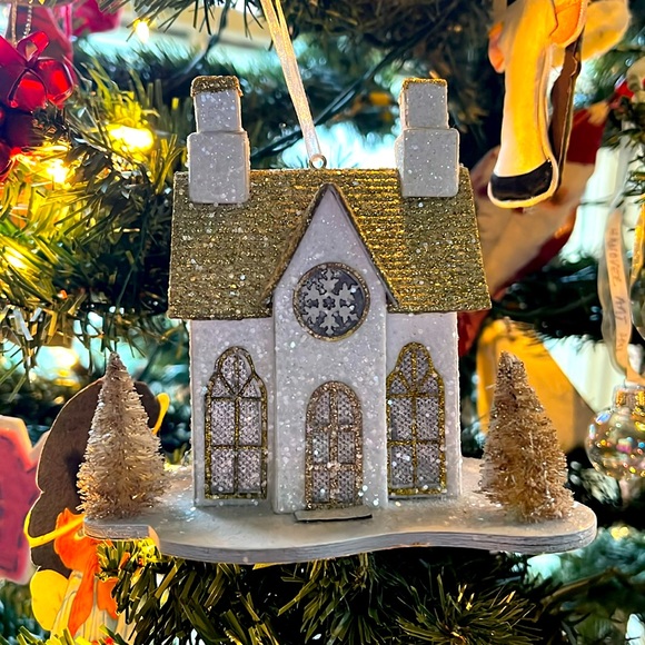Light Up Christmas Tree Ornament Glitter House - Picture 2 of 10